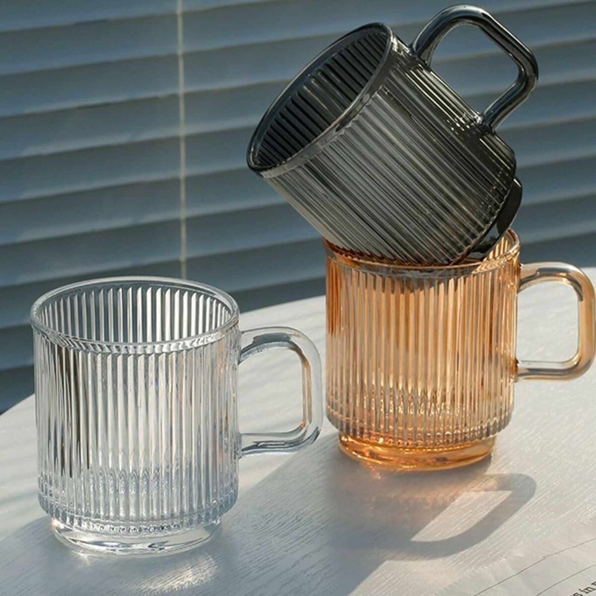 3typesglassees Στυλ και ποικιλία στην καθημερινή χρήση σας. Με άνετο χερούλι για εύκολη λαβή, αυτά τα ποτήρια είναι ιδανικά για καθημερινή χρήση στο σπίτι ή για ειδικές περιστάσεις.