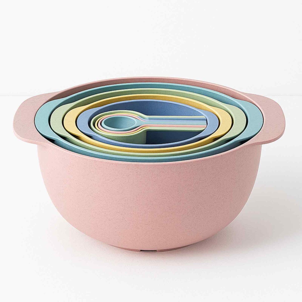 nestbowl <ul> <li>Σετ 10 τεμαχίων που περιλαμβάνει μπoλ ανάμειξης και μεζούρες</li> <li>Σχεδιασμός Nest για εξοικονόμηση χώρου</li> <li>Ανθεκτική κατασκευή από υψηλής ποιότητας πλαστικό</li> <li>Εύκολο στον καθαρισμό και κατάλληλο για πλυντήριο πιάτων</li> <li>Ιδανικό για μαγείρεμα, ζαχαροπλαστική και προετοιμασία φαγητού</li> </ul>