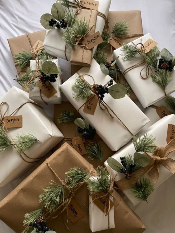 35 Creative Christmas Gift Wrapping Ideas for Friends Family